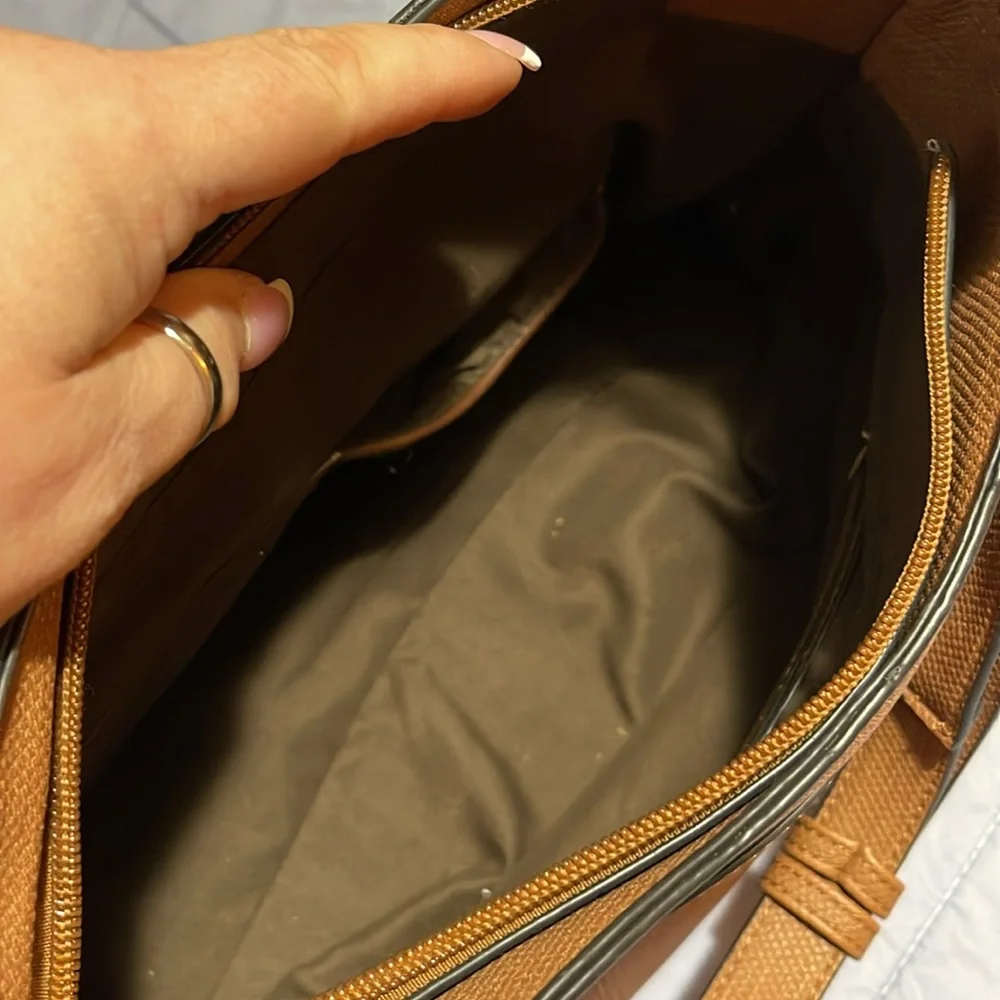 Gucci style bag brown and black with adjustable shoulder strap!! LIKE NEW!! - Picture 11 of 16